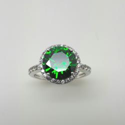 Sterling silver green stone ring
