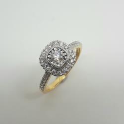 18ct gold diamond cluster ring 